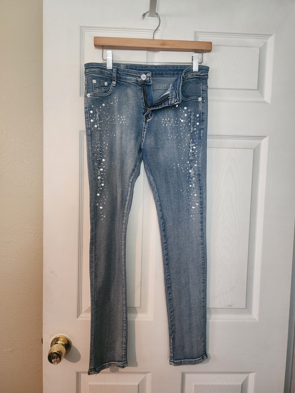 Women’s Light Blue Skinny Jeans with Silver Paint Splatter